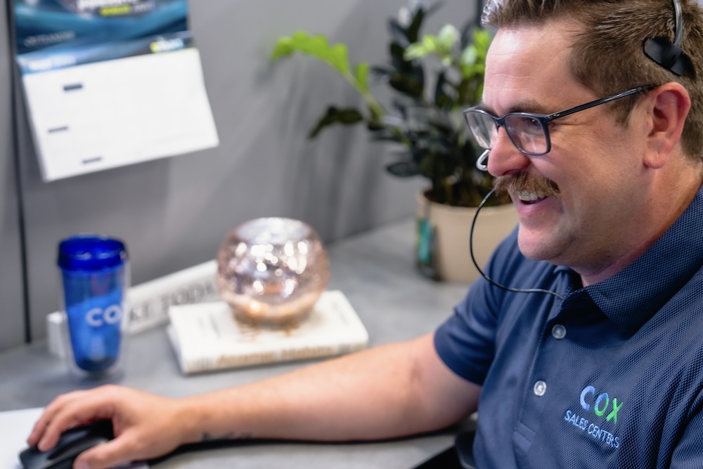 Call Center Cox Employee