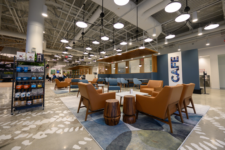 Cox campus cafe