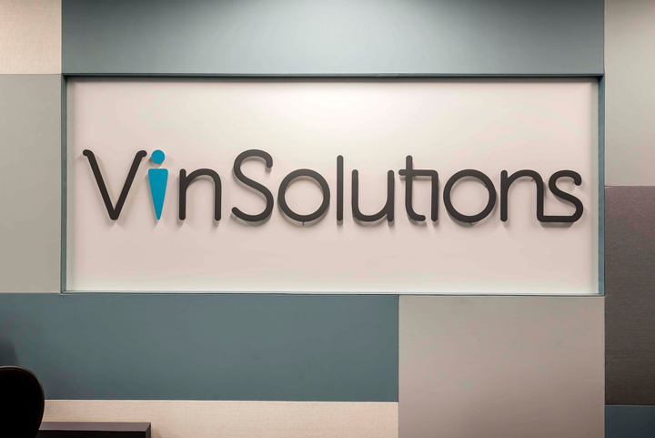 VinSolutions Sign